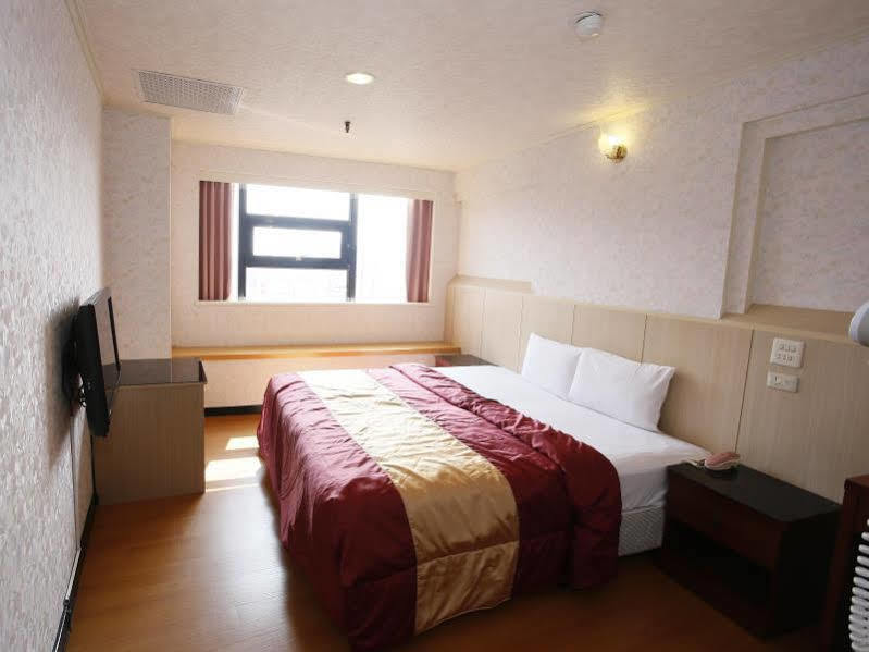 Lan Yin Tie Dao Hotel Tainan Zewnętrze zdjęcie